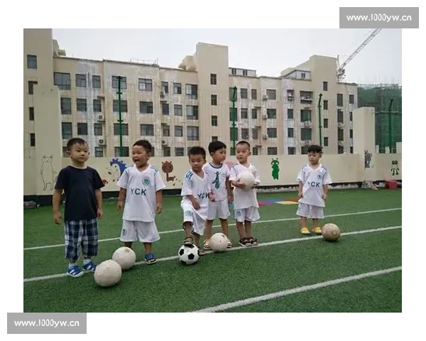 德拉霍亚经典对决全程回顾 见证拳坛传奇诞生的激动时刻